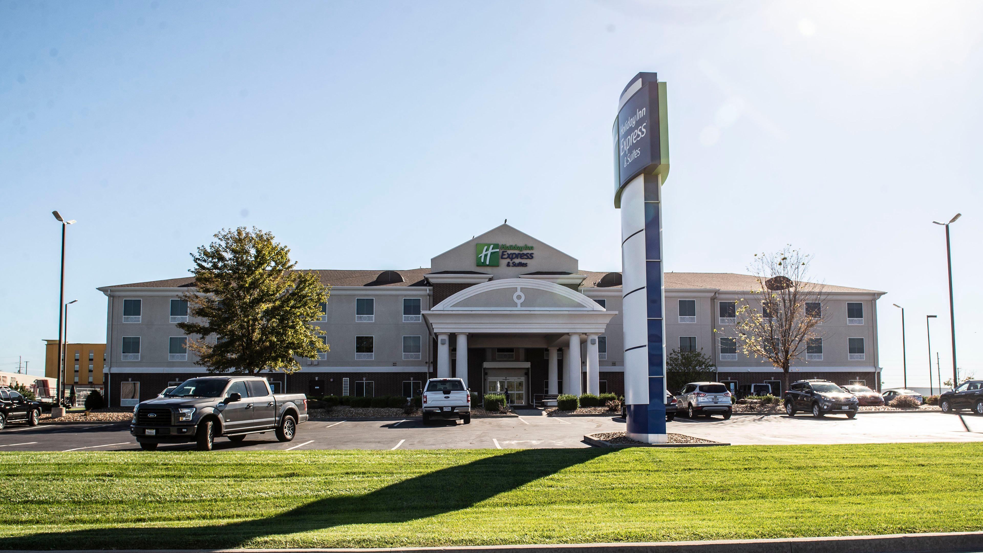Holiday Inn Express Hotel & Suites Sedalia By Ihg Екстер'єр фото