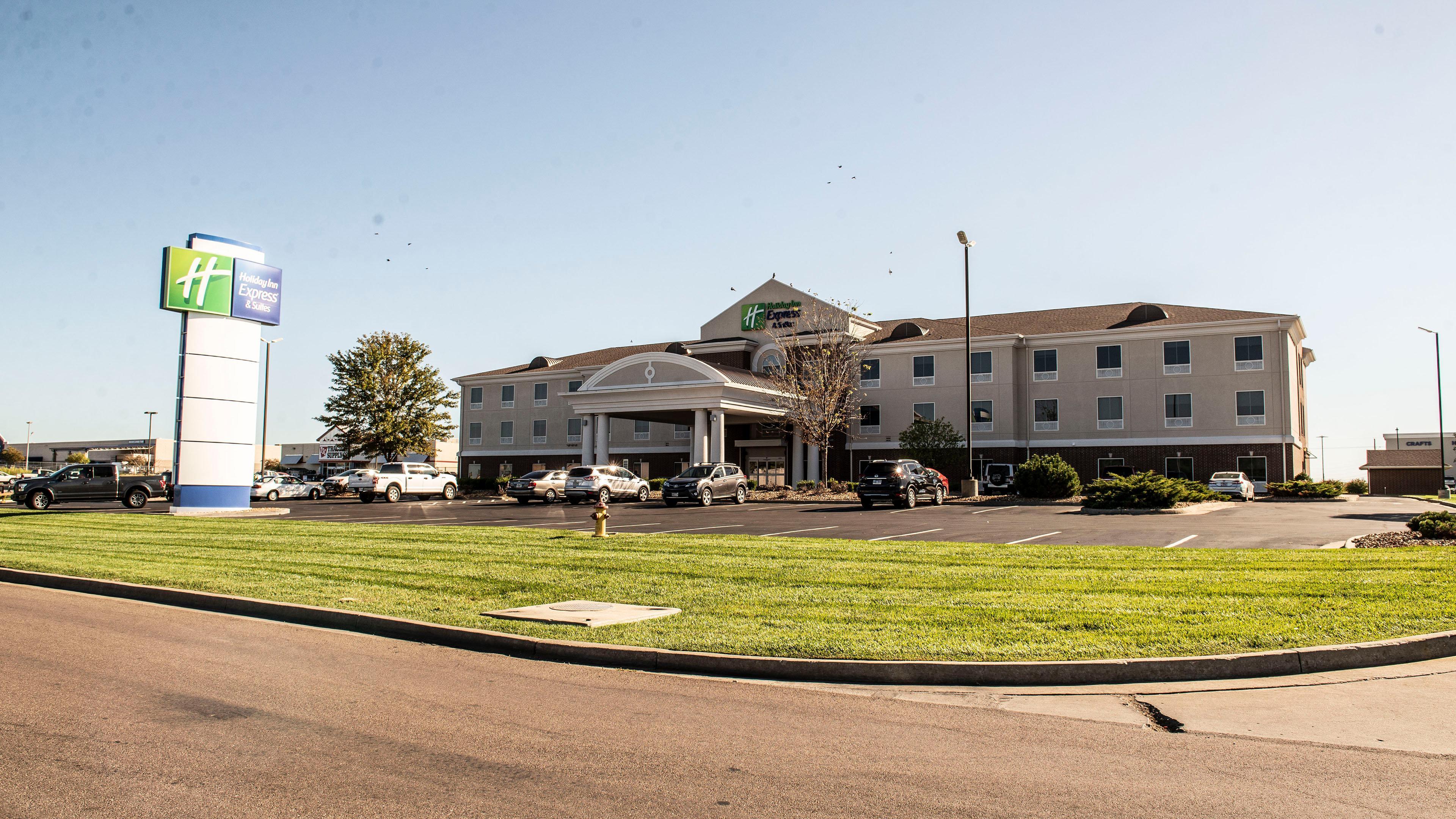 Holiday Inn Express Hotel & Suites Sedalia By Ihg Екстер'єр фото
