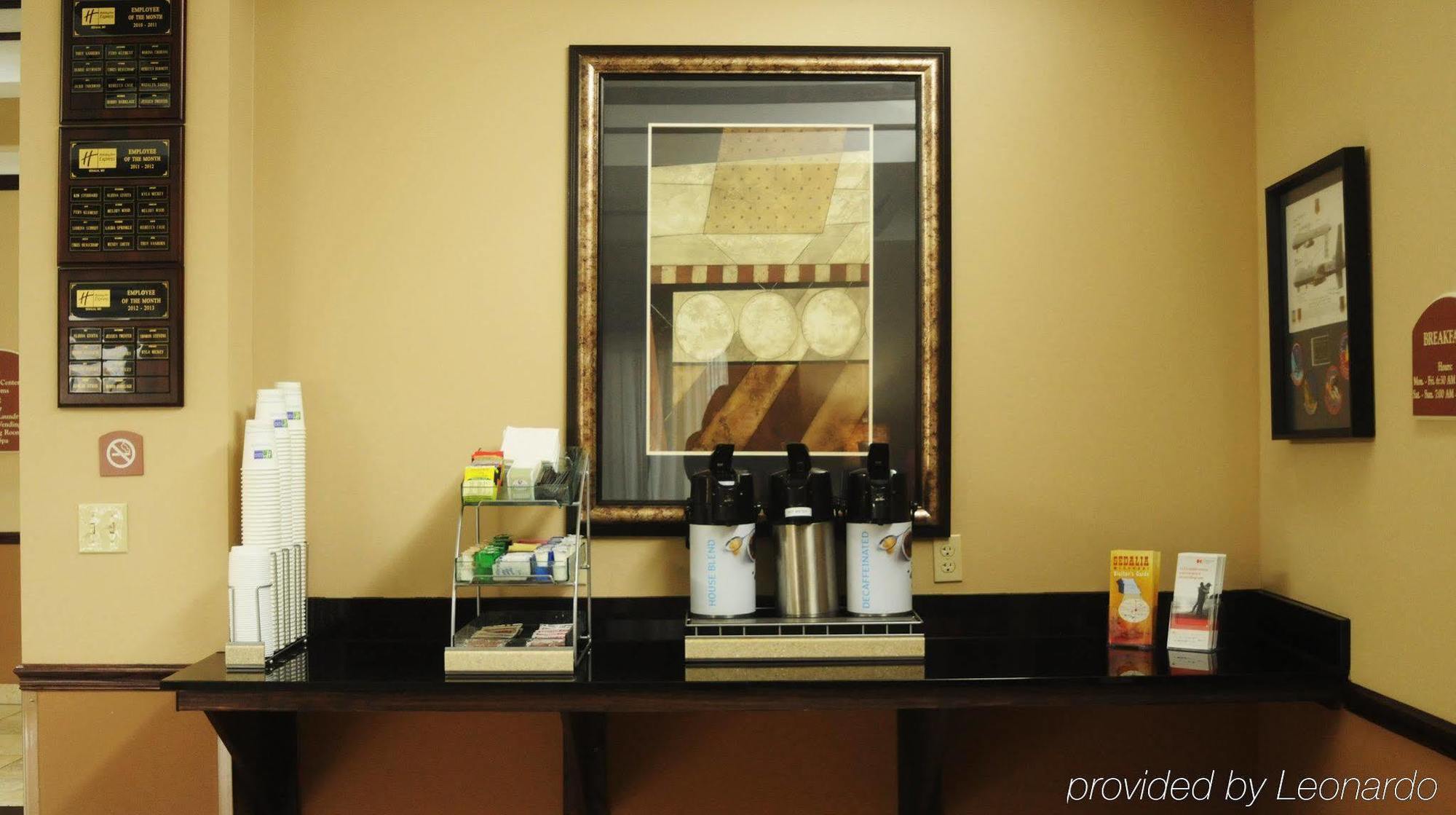 Holiday Inn Express Hotel & Suites Sedalia By Ihg Екстер'єр фото