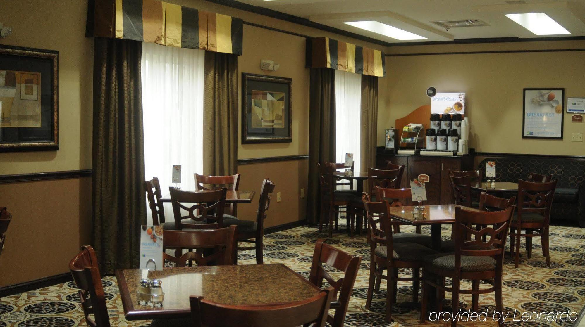 Holiday Inn Express Hotel & Suites Sedalia By Ihg Екстер'єр фото