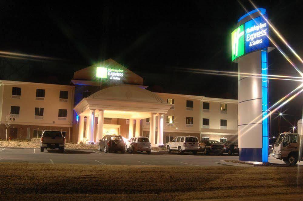 Holiday Inn Express Hotel & Suites Sedalia By Ihg Екстер'єр фото